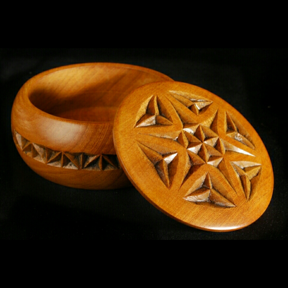 Alhajero en madera de caldén, 10x4cm